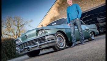 מעבר לכרום: ההשפעה התרבותית של מכוניות קלאסיות