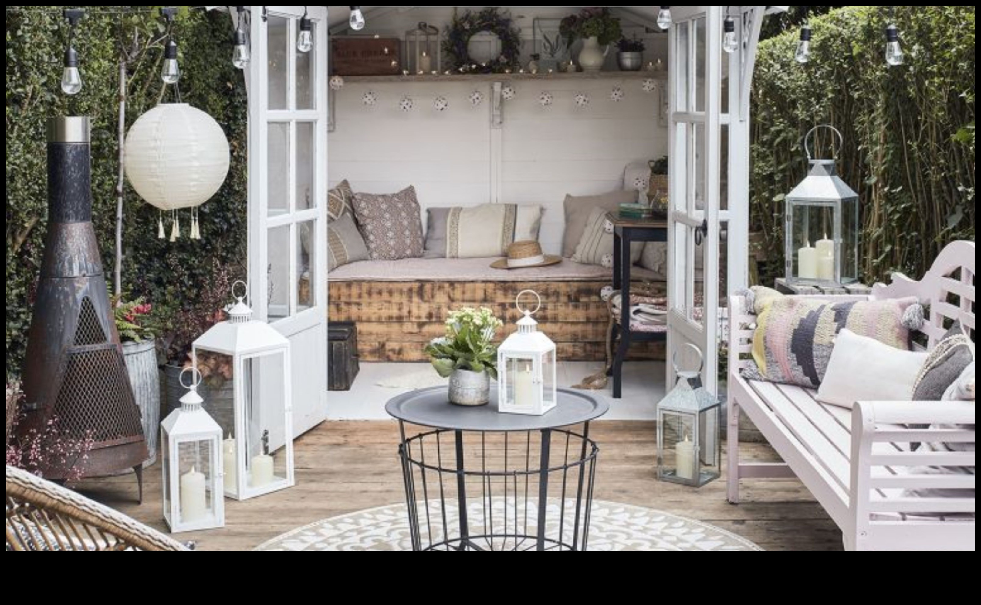 נוחות גחמנית: הרם את הגינה שלך עם ריהוט טרנדי